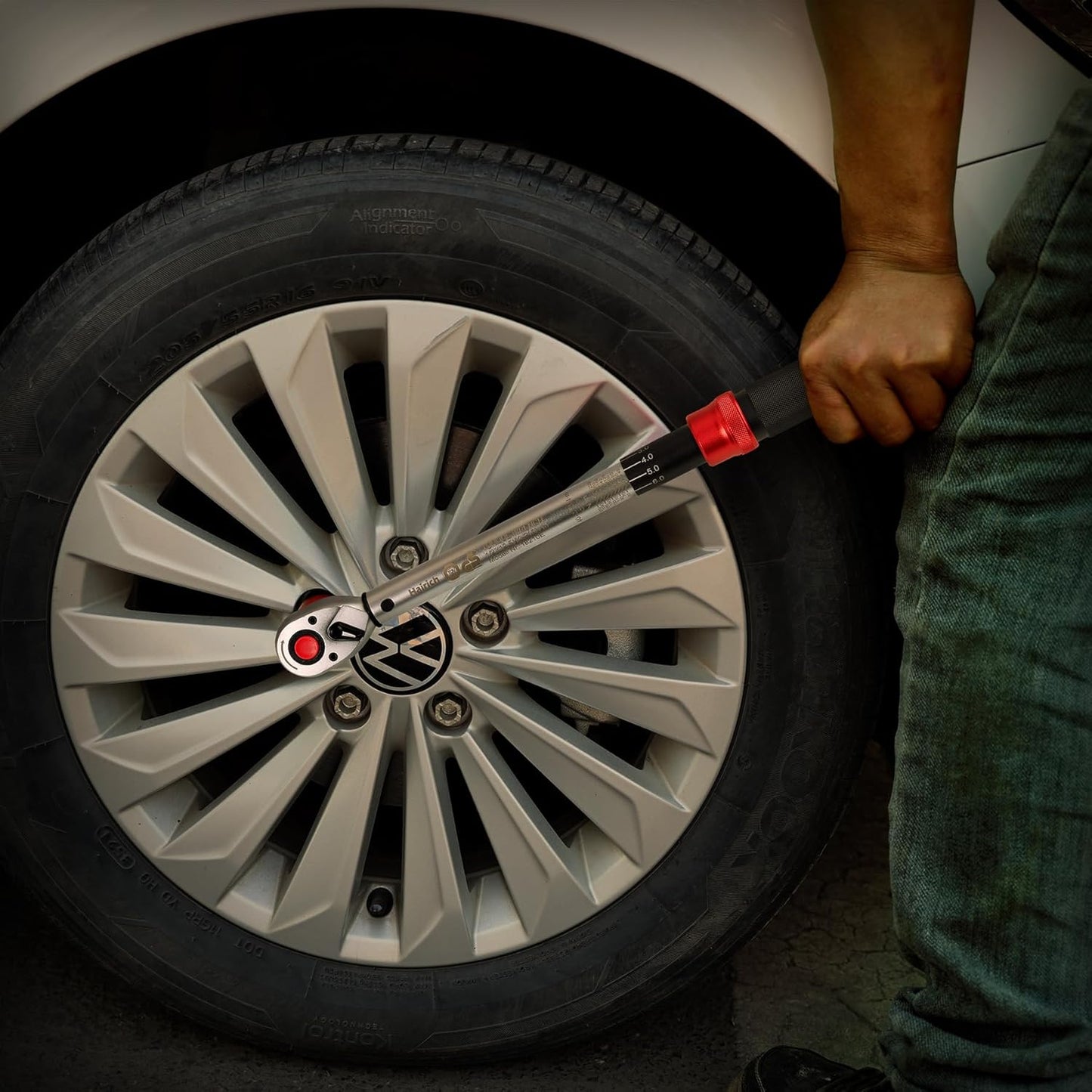 Hairich Drehmomentschlüssel Auto 1/2 Zoll, 40–210 Nm, TÜV Süd GS Geprüft, 6-Tlg. Drehmomentschlüssel Set Mit 125 Mm Verlängerung, 1/2"-3/8" Adapter & 3 Stecknüssen – Für Reifenwechsel & Motorrad