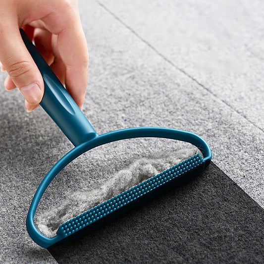 Double-sided lint and hair remover