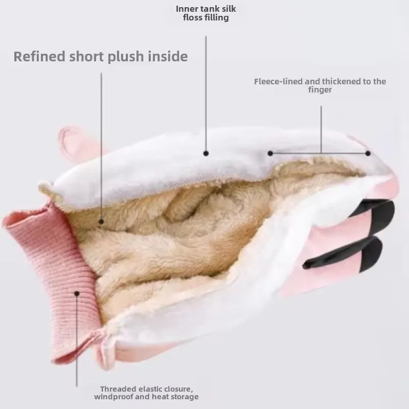 Warm winter gloves with touchscreen functionality