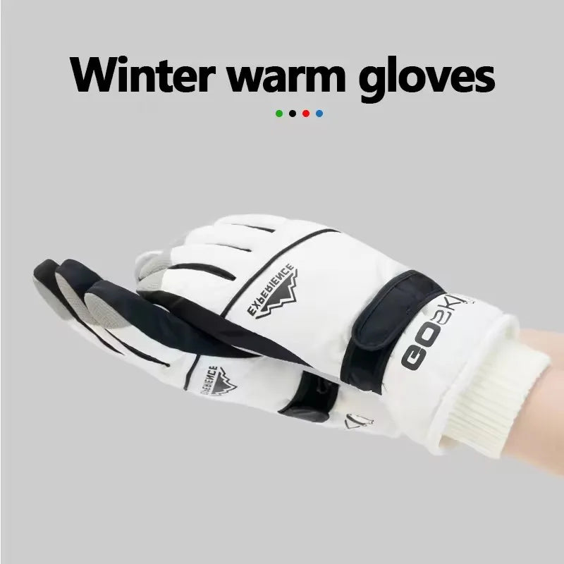 Warm winter gloves with touchscreen functionality