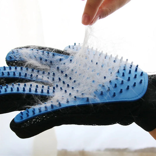 Grooming glove for cats &amp; dogs