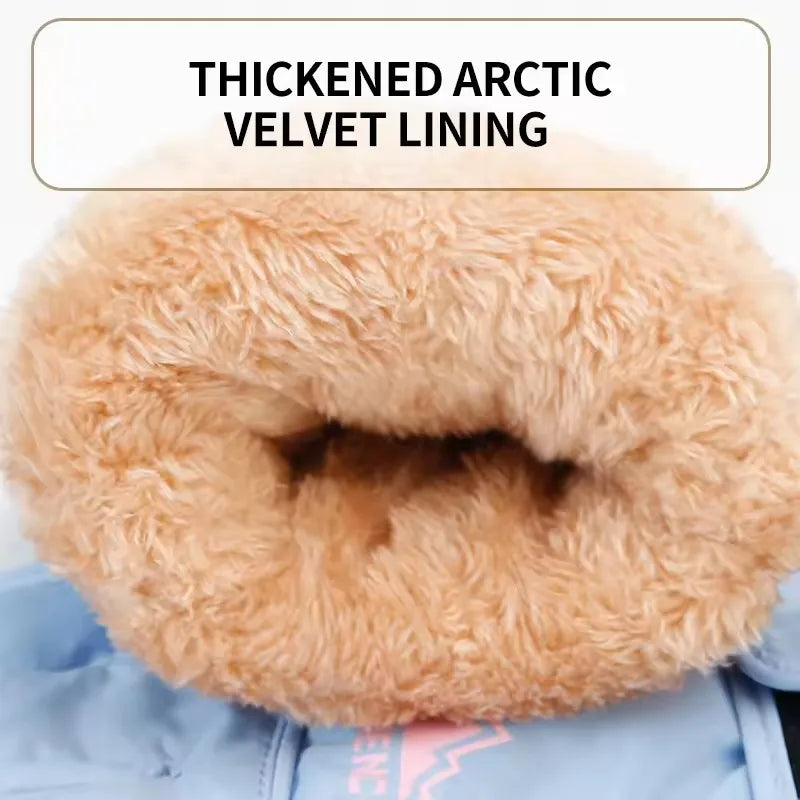 Warm winter gloves with touchscreen functionality