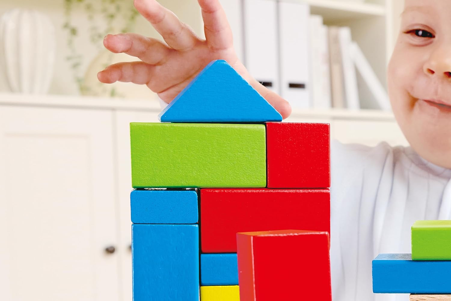 Hape Bunte Holzbausteine – Hochwertiges Holzspielzeug Zum Stapeln